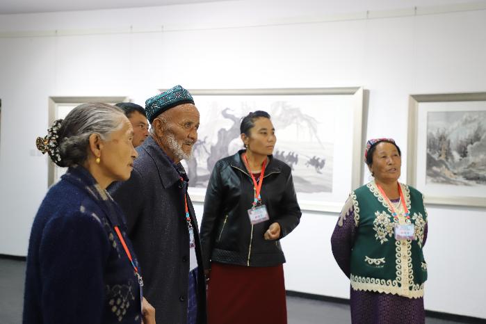 亲戚们参观学院美术馆 亲戚们参观学院美术馆